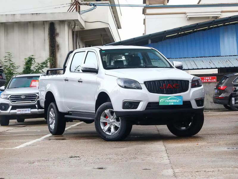 JAC T6 Diesel 4x4 Pickup: Rendimiento confiable para uso comercial 3