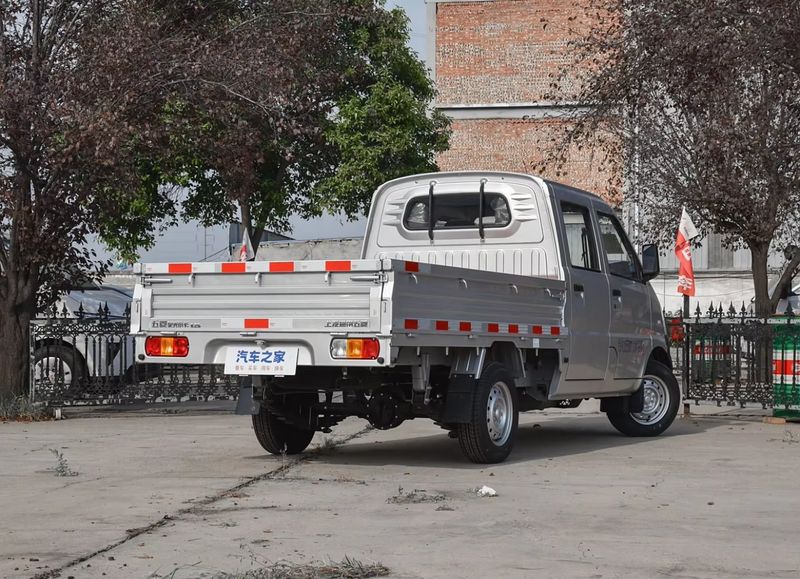 Wuling Rongguang Mini elektromos kisteherautó a hatékony városi logisztikáért 3